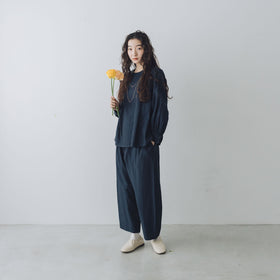 「わたしたちらしい、大人のかわいらしさ」ブラウス+サルエルパンツのセットアップ