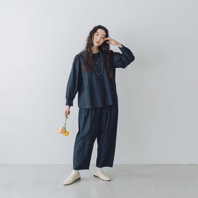 「わたしたちらしい、大人のかわいらしさ」ブラウス+サルエルパンツのセットアップ