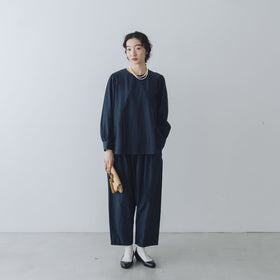 「わたしたちらしい、大人のかわいらしさ」ブラウス+サルエルパンツのセットアップ