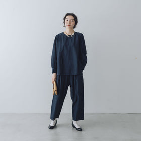 「わたしたちらしい、大人のかわいらしさ」ブラウス+サルエルパンツのセットアップ