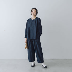 「わたしたちらしい、大人のかわいらしさ」ブラウス+サルエルパンツのセットアップ