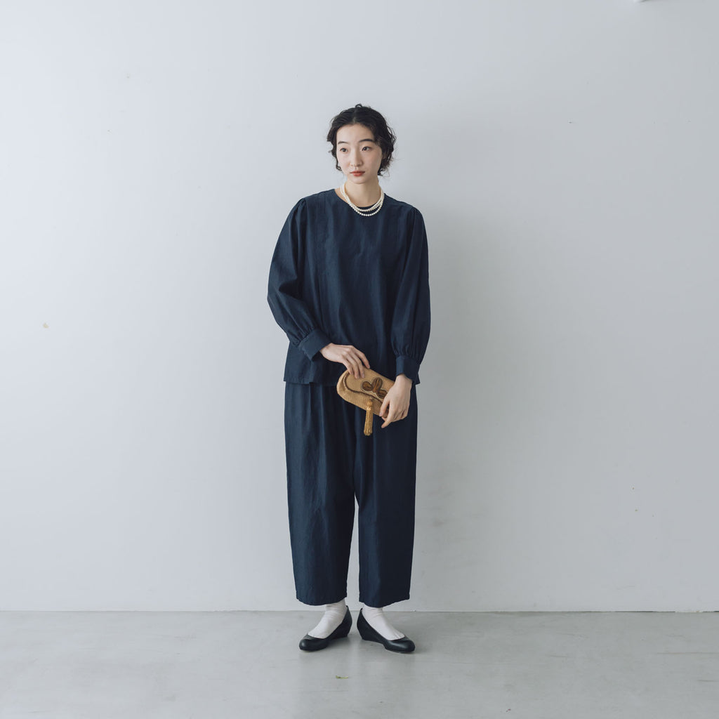 「わたしたちらしい、大人のかわいらしさ」ブラウス+サルエルパンツのセットアップ