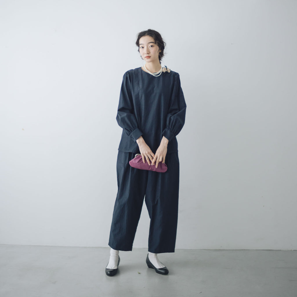 「わたしたちらしい、大人のかわいらしさ」ブラウス+サルエルパンツのセットアップ