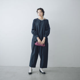 「わたしたちらしい、大人のかわいらしさ」ブラウス+サルエルパンツのセットアップ