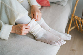 シルクふぁみりぃ 締め付けない絹100%5本指靴下