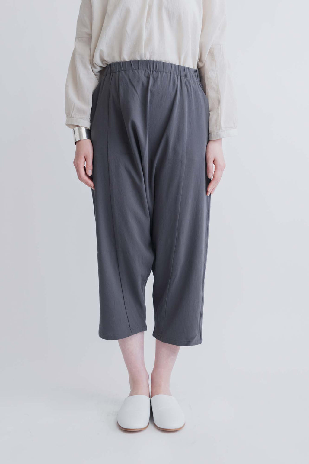 evam eva コットンサルエルパンツ ストーングレー