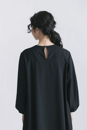 fruits of life ウールギャザーワンピース 黒色/ブラック