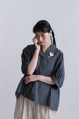 松田紗和 ブローチ カーネーション 小 白