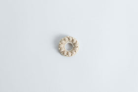 松田紗和 ブローチ ドーナツ