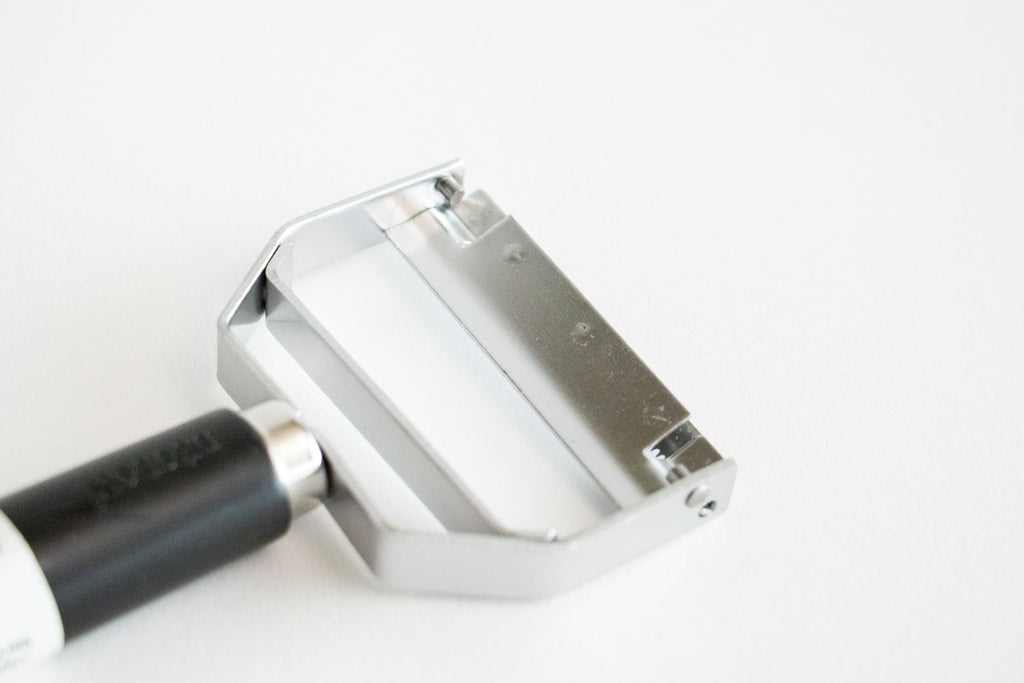 Deglon ジュリエンヌピーラー