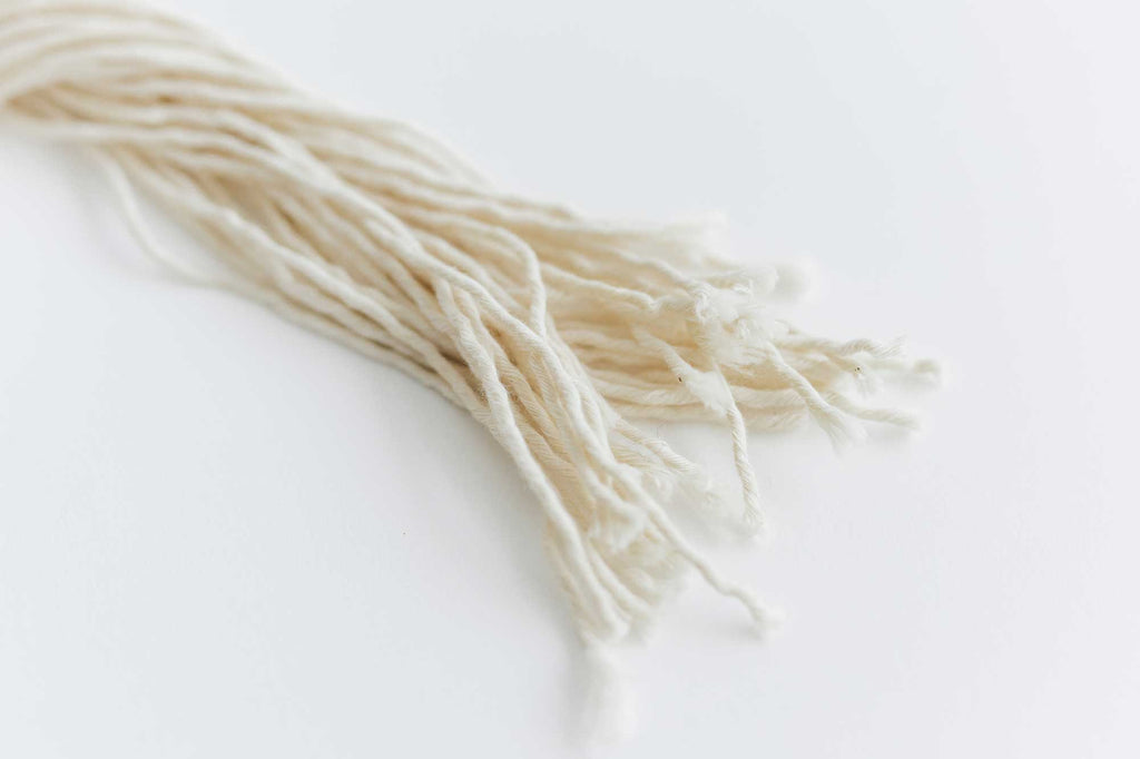 jitsu 糸バングル 白