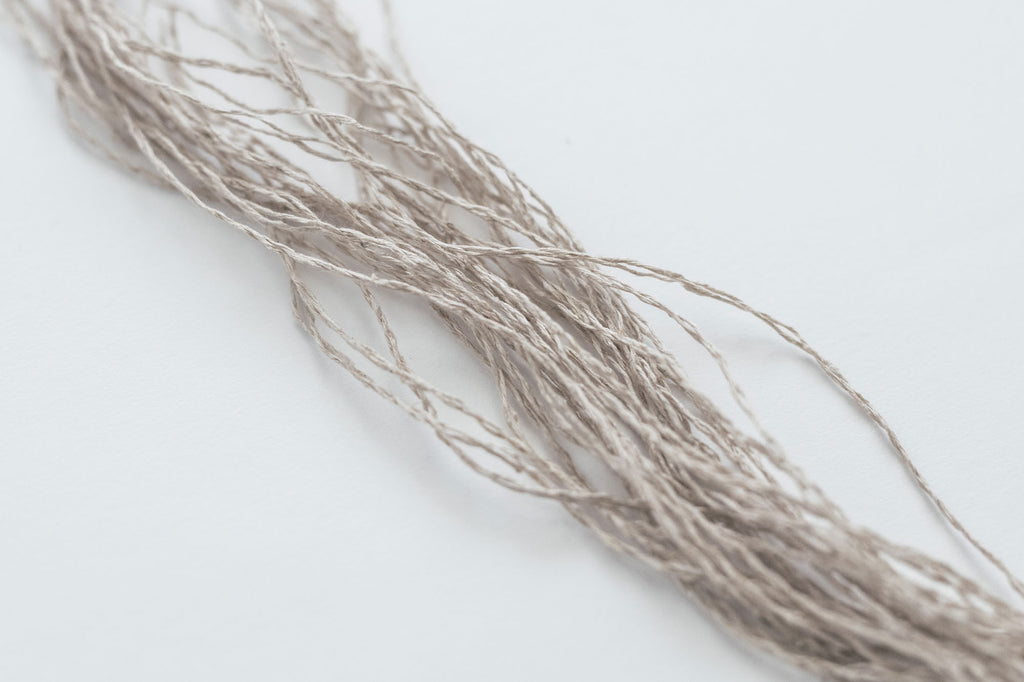 jitsu 糸首飾り/フリンジ ベージュブラック