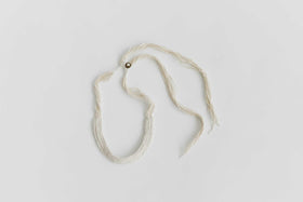 jitsu 糸首飾り/フリンジ 白