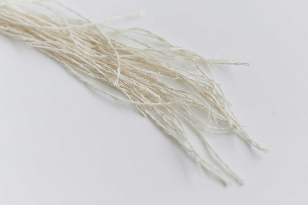 jitsu 糸首飾り/フリンジ 白