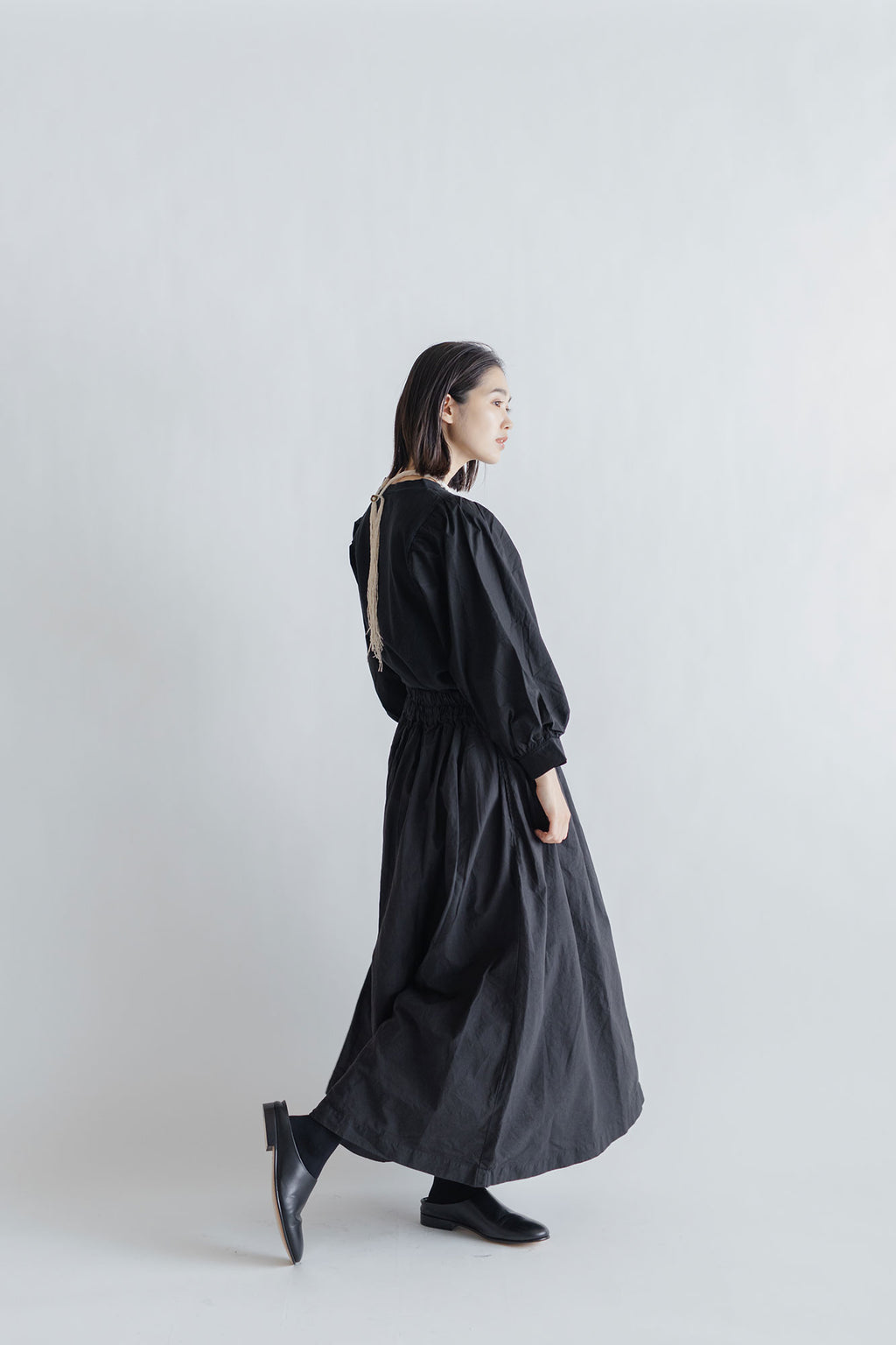 jitsu 糸首飾り/フリンジ 白