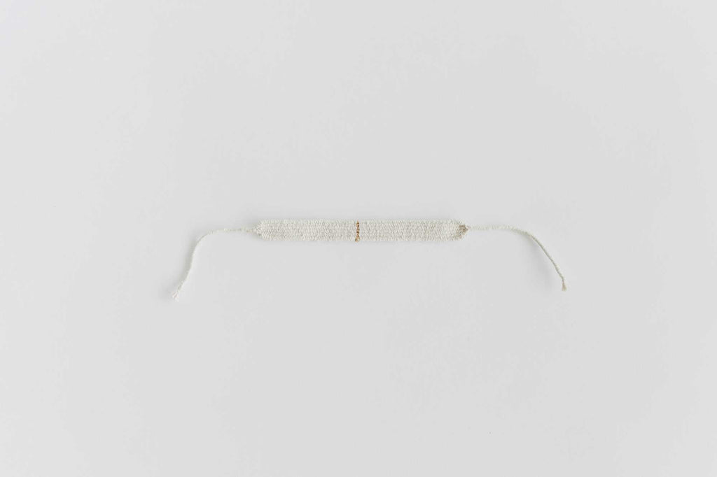 jitsu 糸ブレスレット 白