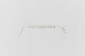 jitsu 糸ブレスレット 白