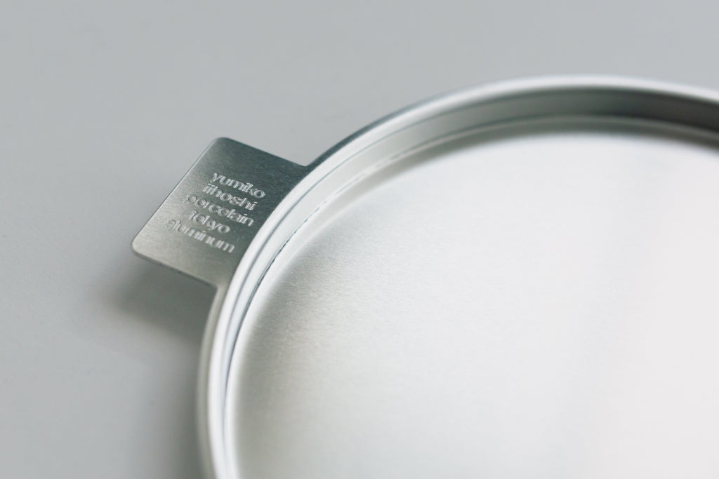 yumiko iihoshi porcelain アルミトレー ラウンド