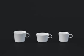 〈くらすこと別注〉yumiko iihoshi porcelain unjour cup(つやあり)