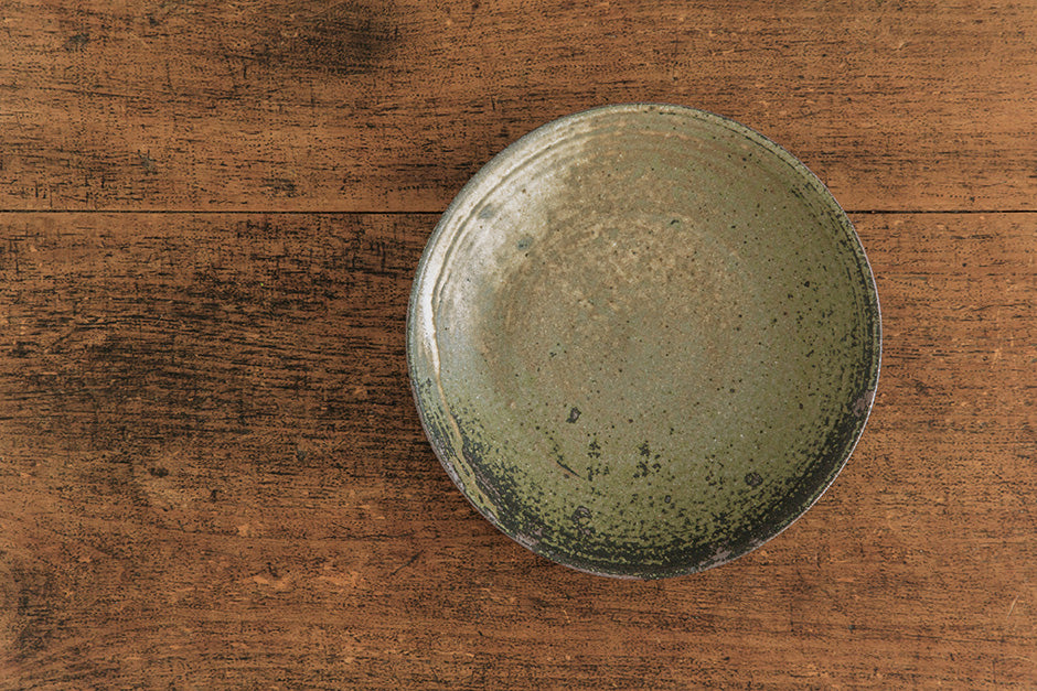 広川絵麻 8寸皿 黒