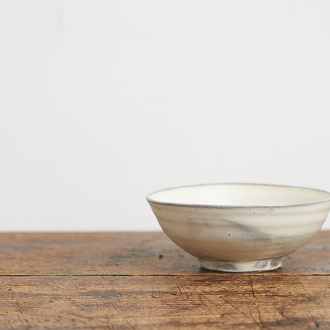 広川絵麻 5寸鉢 白(高台あり)