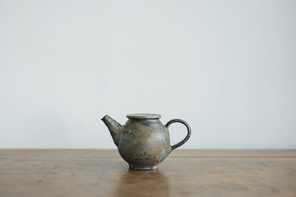 広川絵麻 ポット 黒