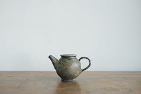 広川絵麻 ポット 黒