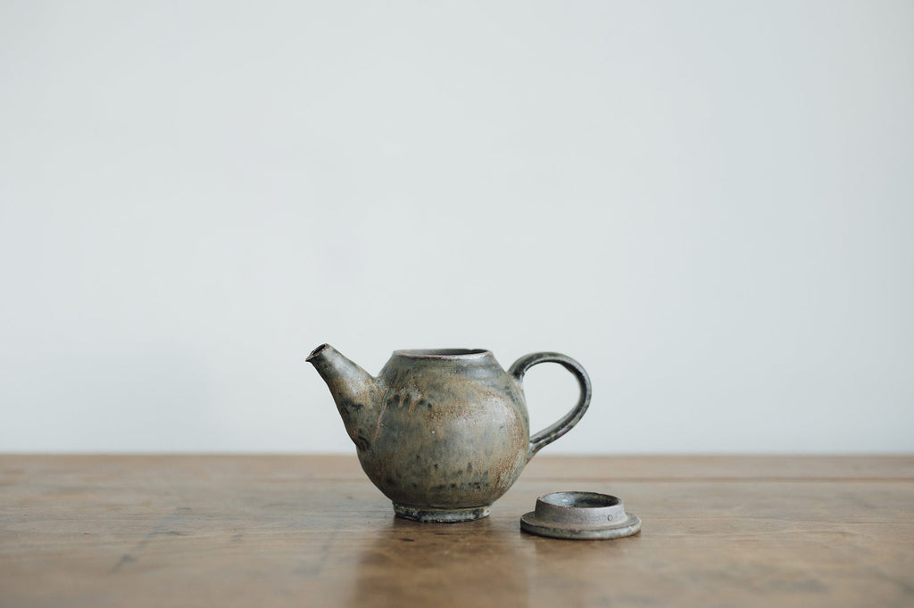 広川絵麻 ポット 黒