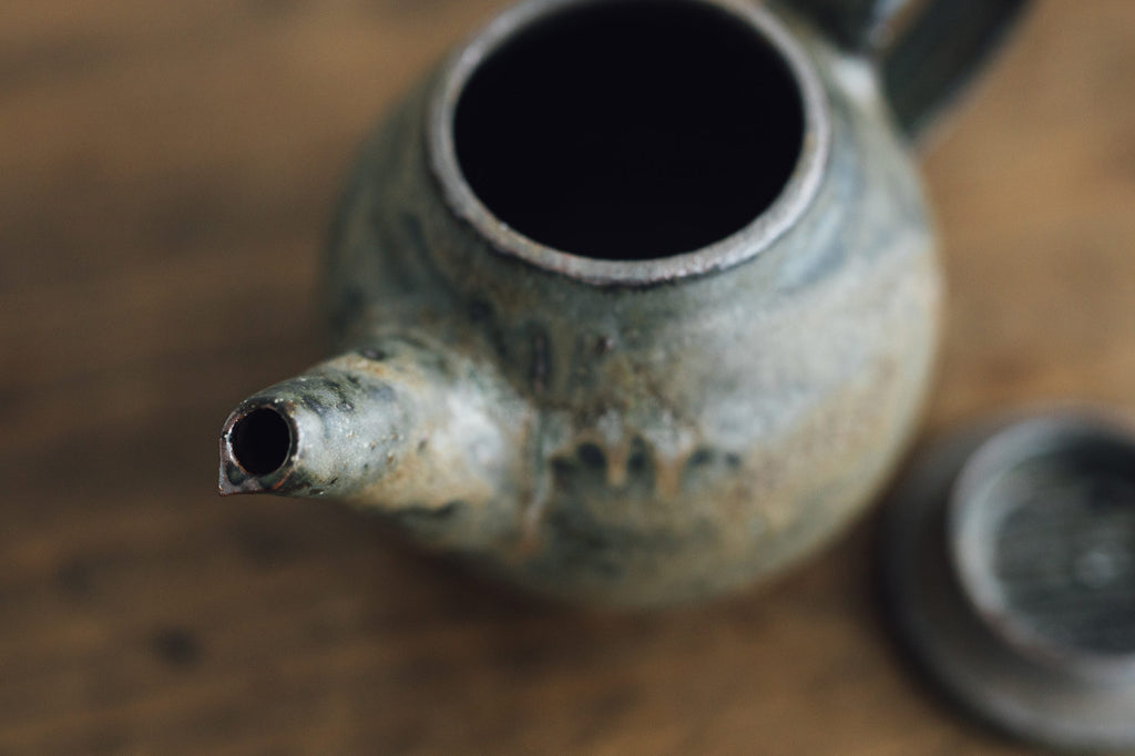 広川絵麻 ポット 黒