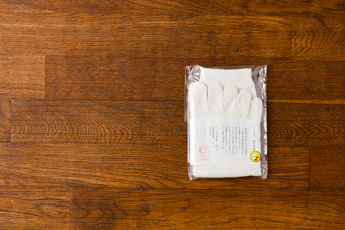 うさぎの会 絹くずまゆ5本指靴下