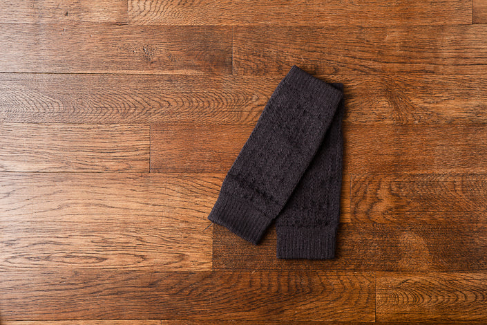 うさぎの会 絹くずまゆ ソフトレッグウォーマー ショート チャコールグレー