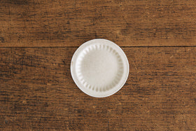 加藤かずみ 輪花ソーサー アイボリー S