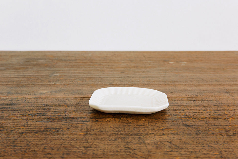 加藤かずみ スクエアプレート アイボリー S