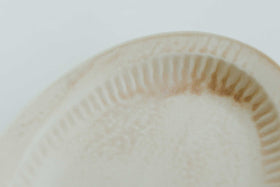 加藤かずみ 輪花オーバルプレート アイボリー