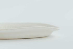 加藤かずみ 輪花オーバルプレート アイボリー