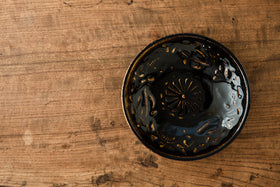 田村文宏 鉄釉印花皿 6寸