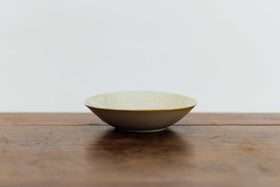 安齋新・厚子 青磁刻紋6寸鉢