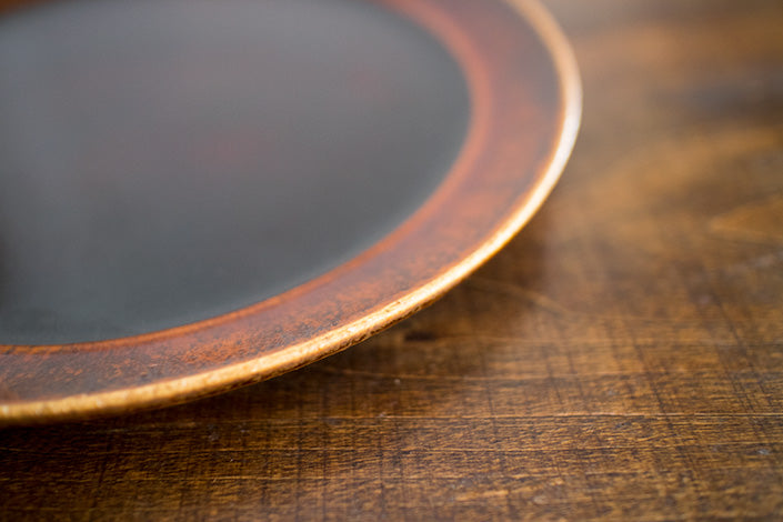 安齋新・厚子 飴釉6寸リム皿