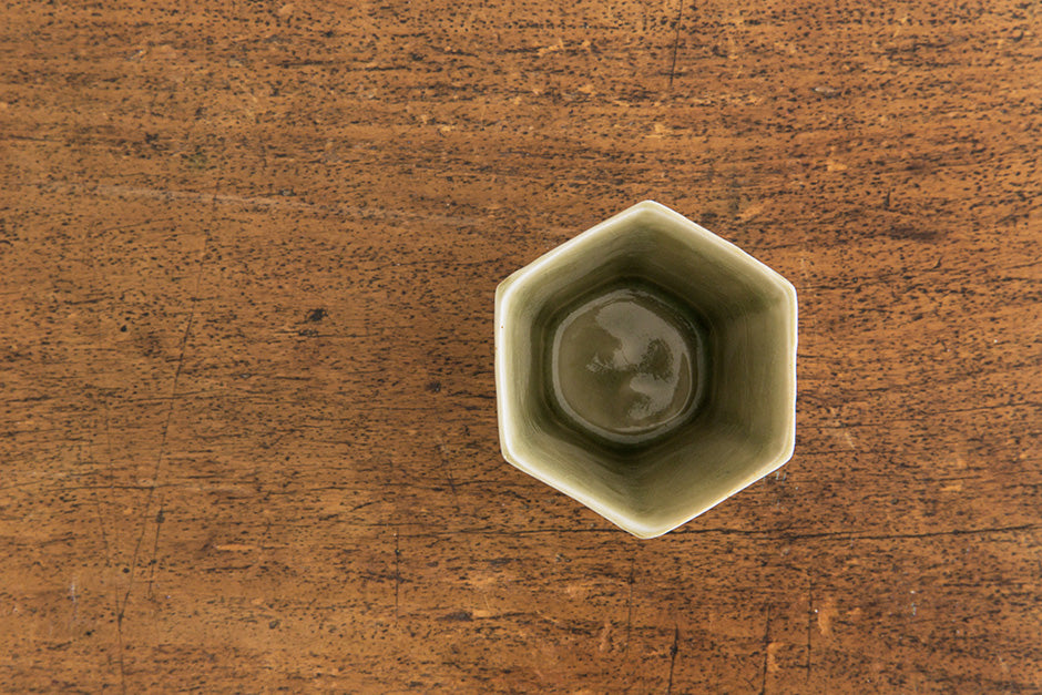 安齋新・厚子 灰釉六角湯呑