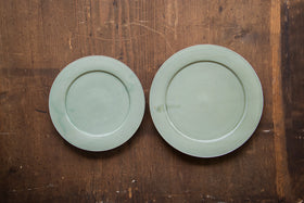 安齋新・厚子 青磁8寸段皿