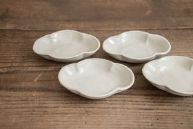 安齋新・厚子 白磁木瓜型豆皿