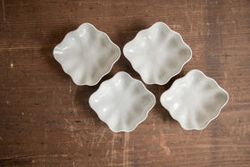 安齋新・厚子 白磁てふてふ豆皿