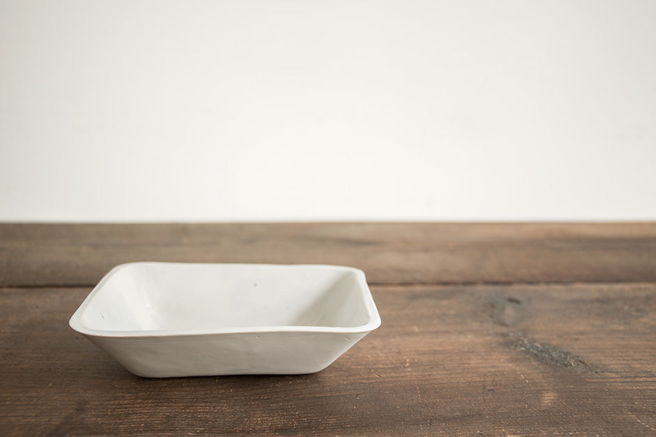安齋新・厚子 白磁バット皿