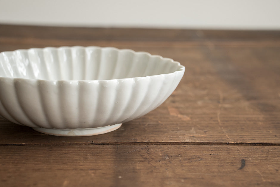 安齋新・厚子 白磁菱形菊鉢