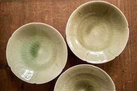 安齋新・厚子 灰釉輪花小鉢