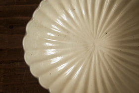 安齋新・厚子 玉子手菱形菊鉢