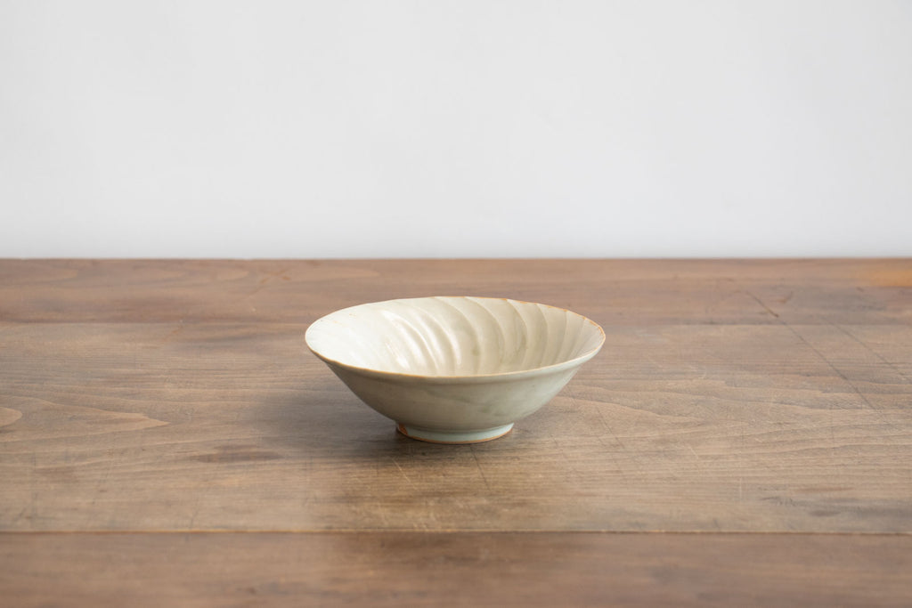 安齋新・厚子 青磁ねじり小鉢