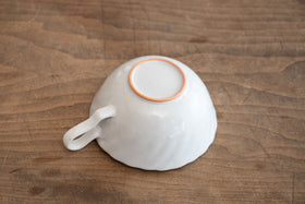 安齋新・厚子 白磁ねじりティーカップ&ソーサー