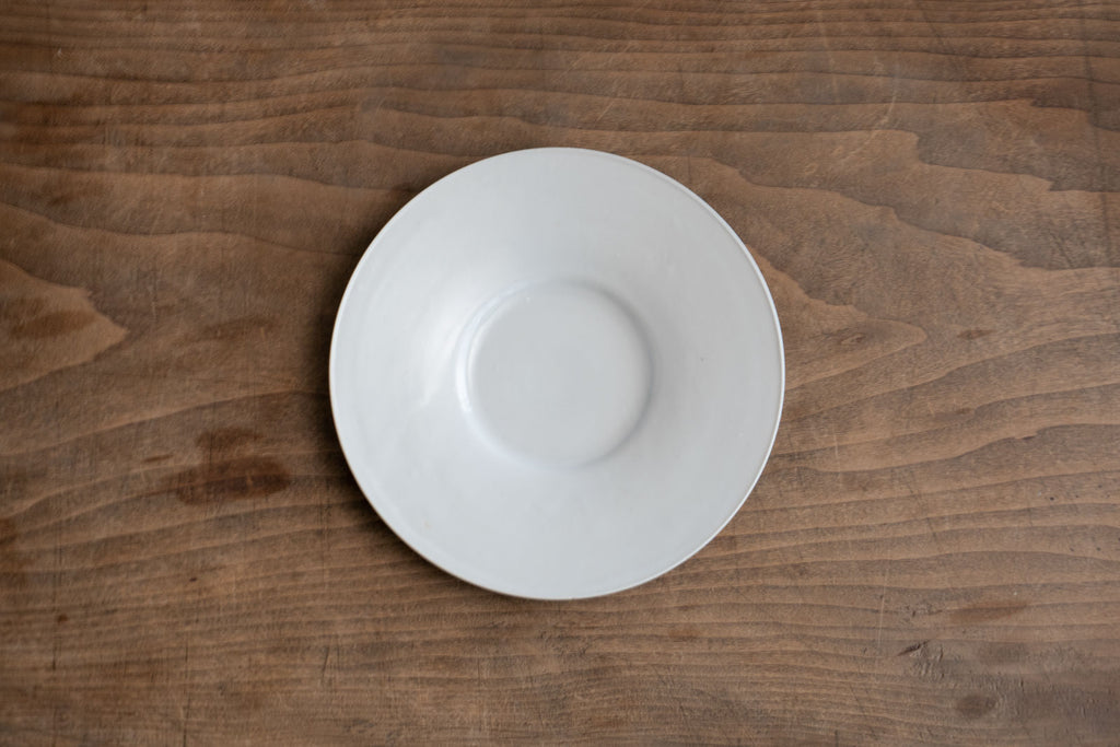 安齋新・厚子 白磁ねじりティーカップ&ソーサー