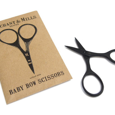 MERCHANT & MILLS BABY BOW BLACK SCISSORS